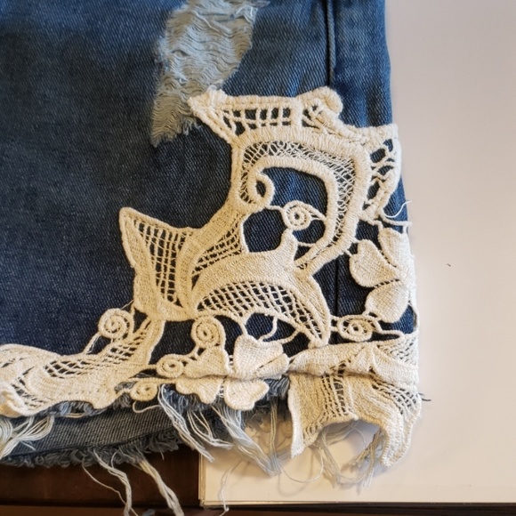 Ladies Distressed denim cut offs shorts - Picture 4 of 5